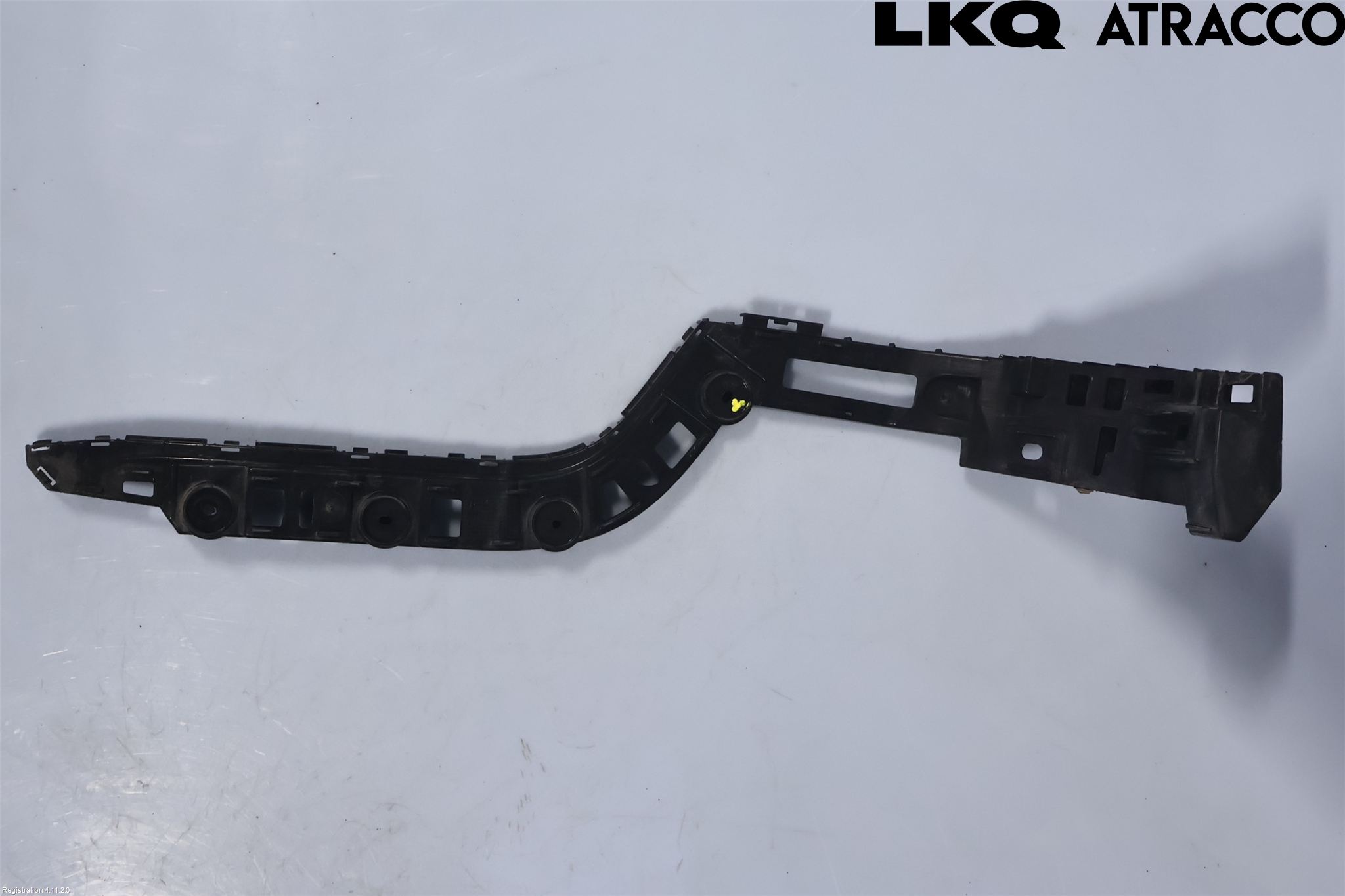 Volkswagen VW PASSAT 11-14 Stötfångarfäste Bak Hö