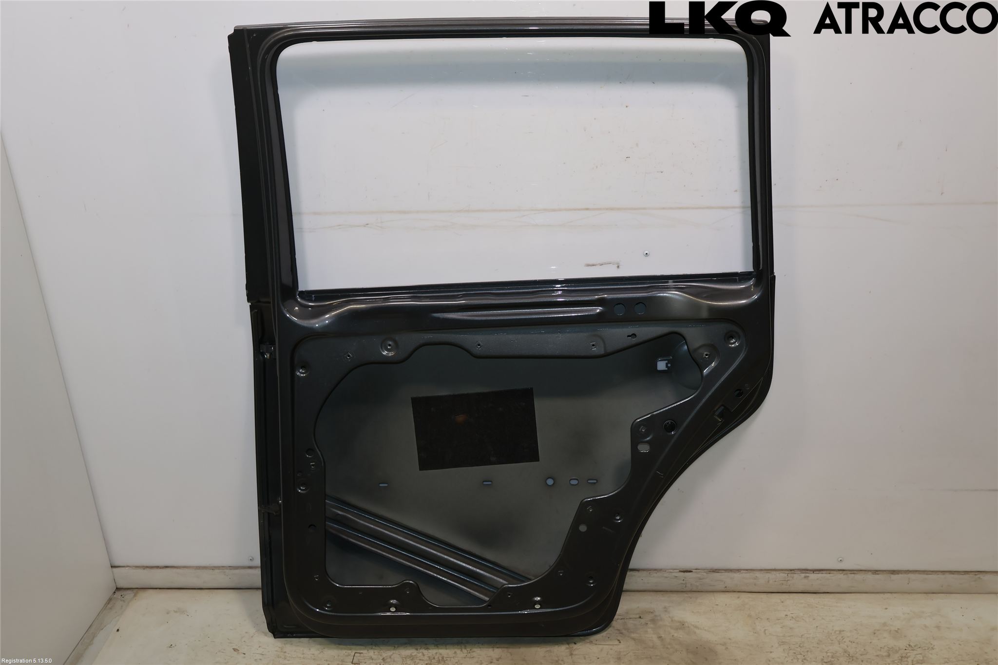 Volkswagen VW TOURAN 10-15 Dörr Bak Höger