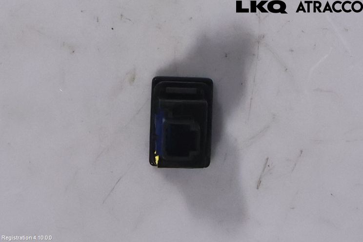 Toyota HILUX 16- Strömställare Övrigt