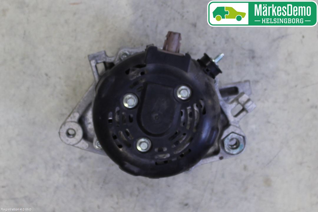 Toyota YARIS XP130 15-20 Generator