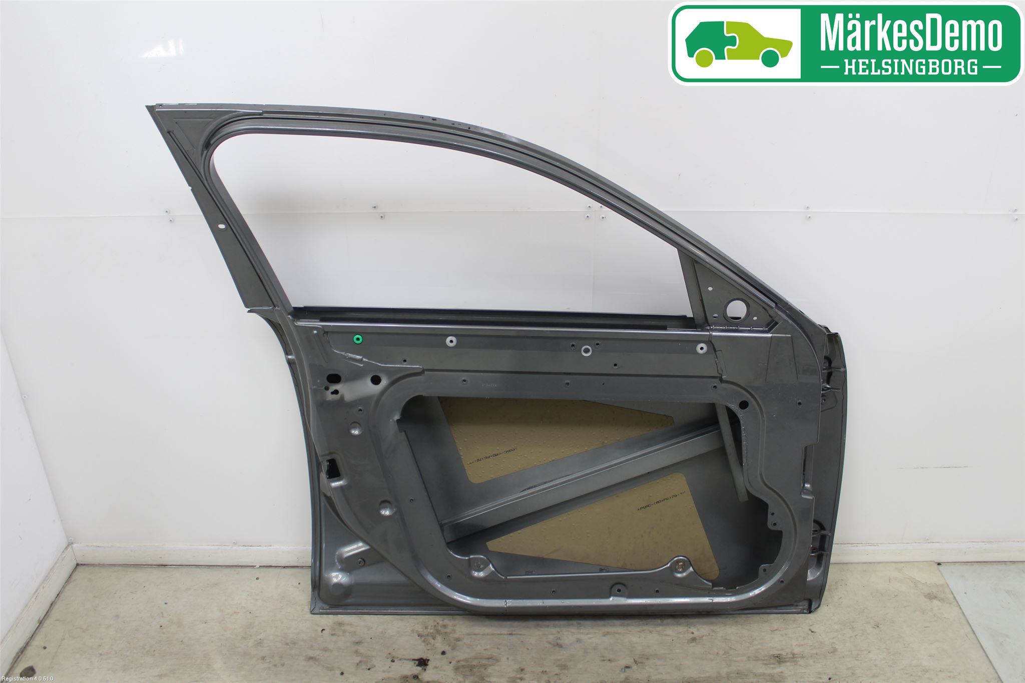 Jaguar XJ X350        03-09 Dörr Fram Vänster