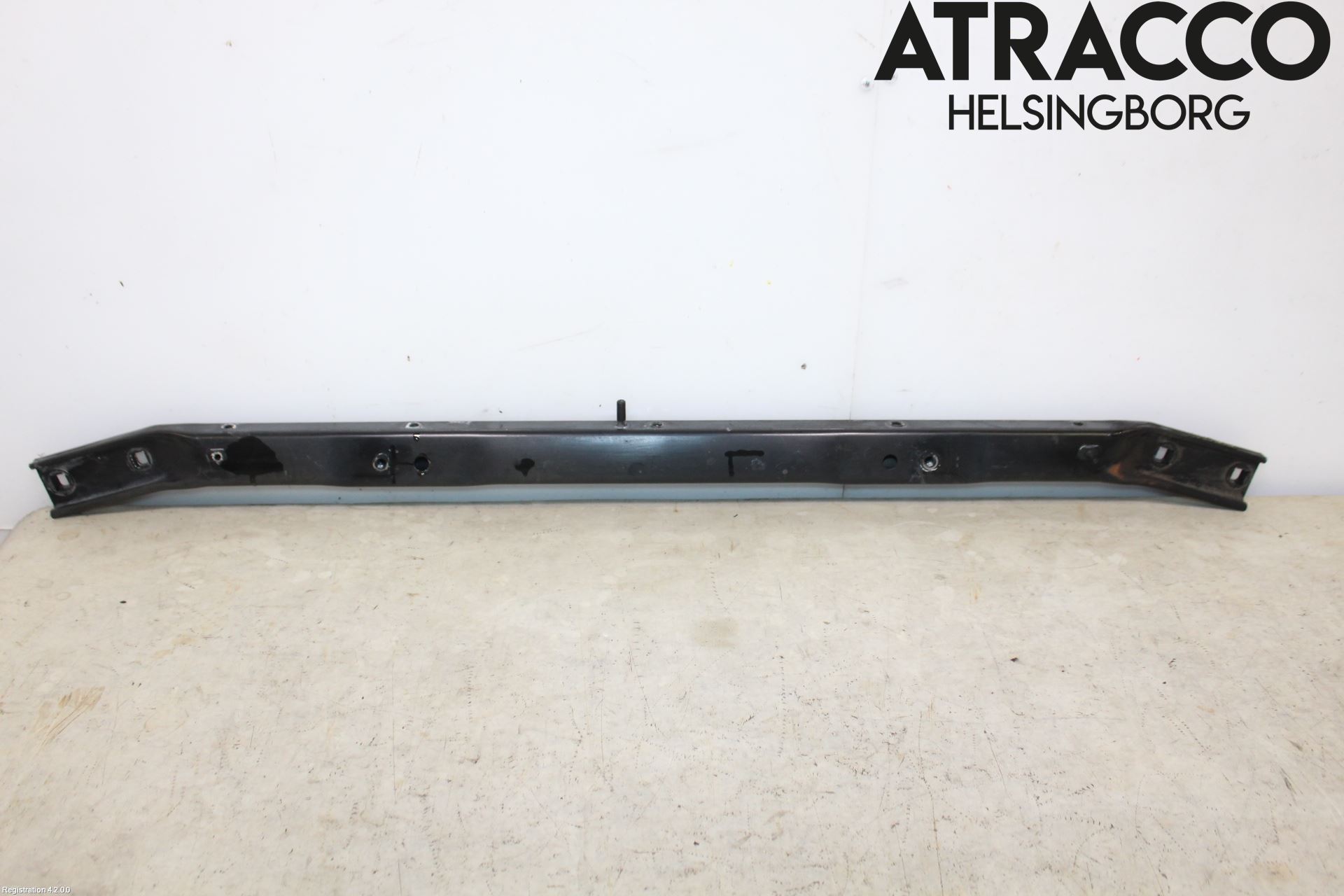 BMW 5 F10/F11/F18 09-17 Front Huvlåsplåt-Balk