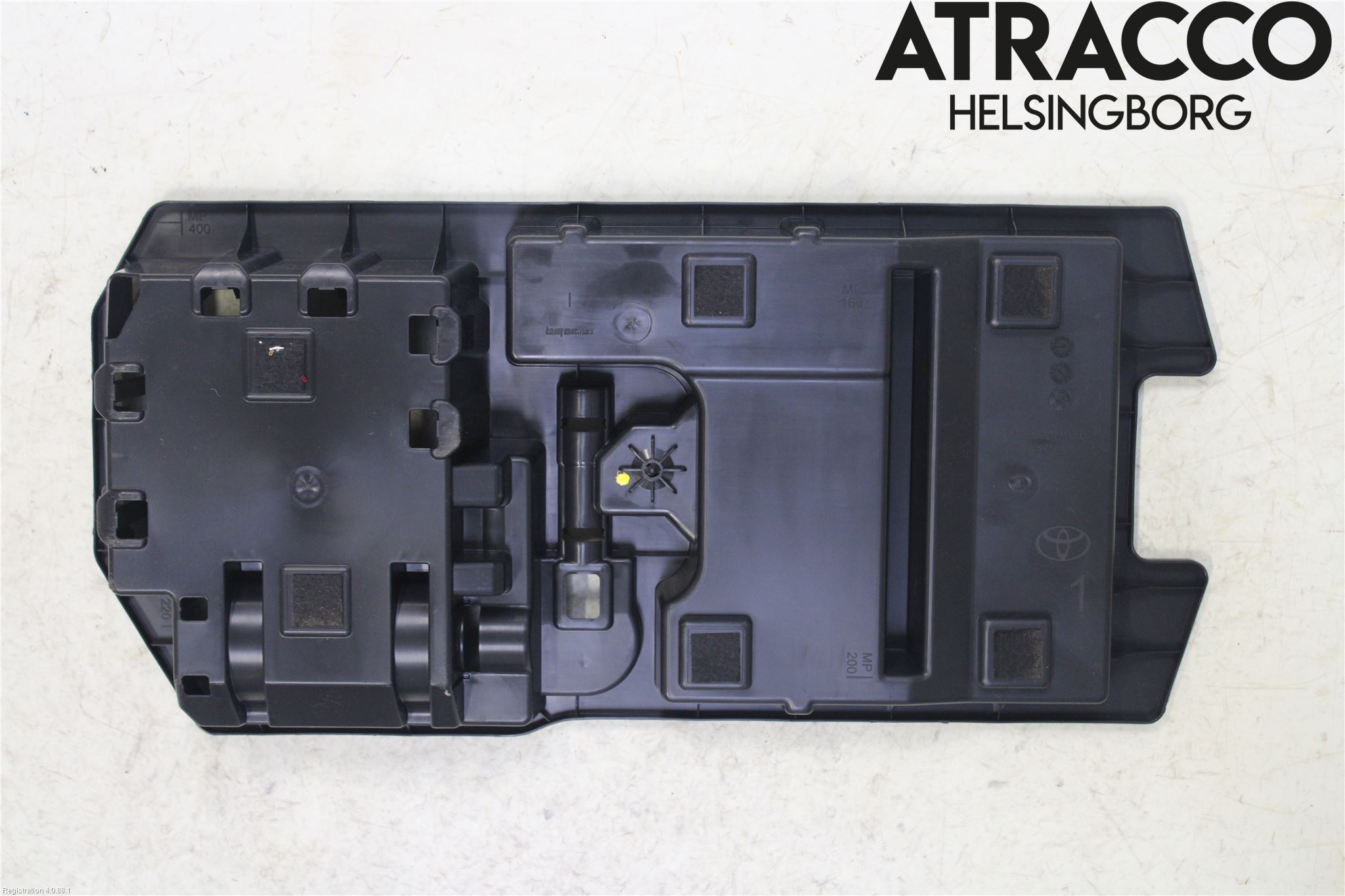 Toyota AYGO X AB70 22- Verktygsfack-Förvaring