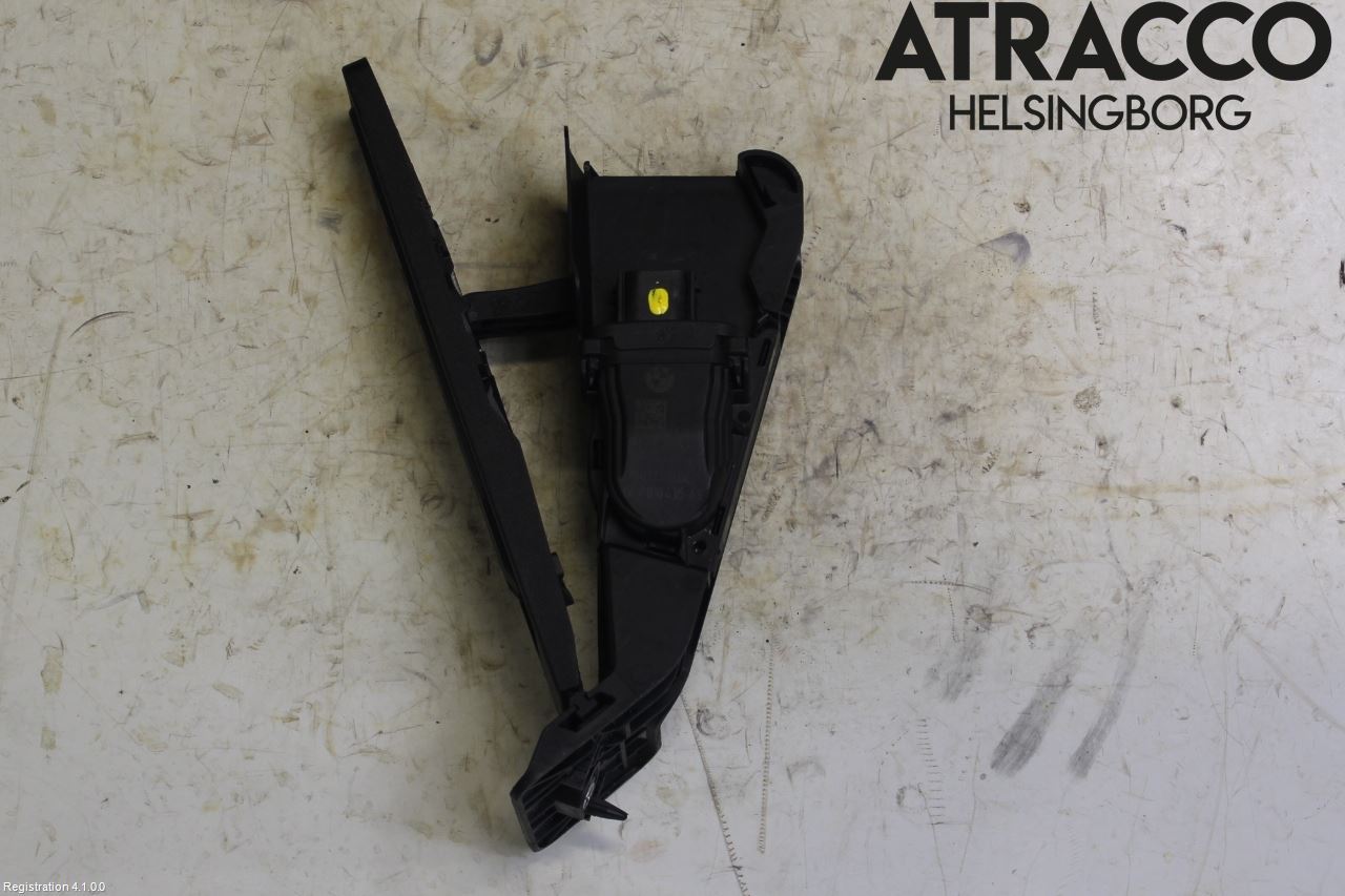 BMW 5 G30/G31/F90 17-23 Gaspedal