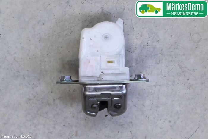 Subaru LEGACY 10-14 Låskista Baklucka