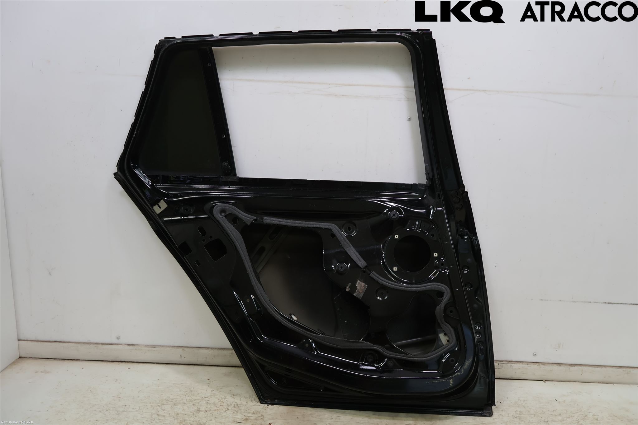 BMW 3 F30/F31/F80 12-19 Dörr Bak Vänster
