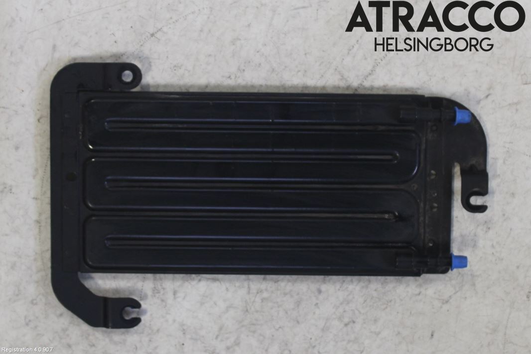 Nissan NV300 16-22 Bränslekylare