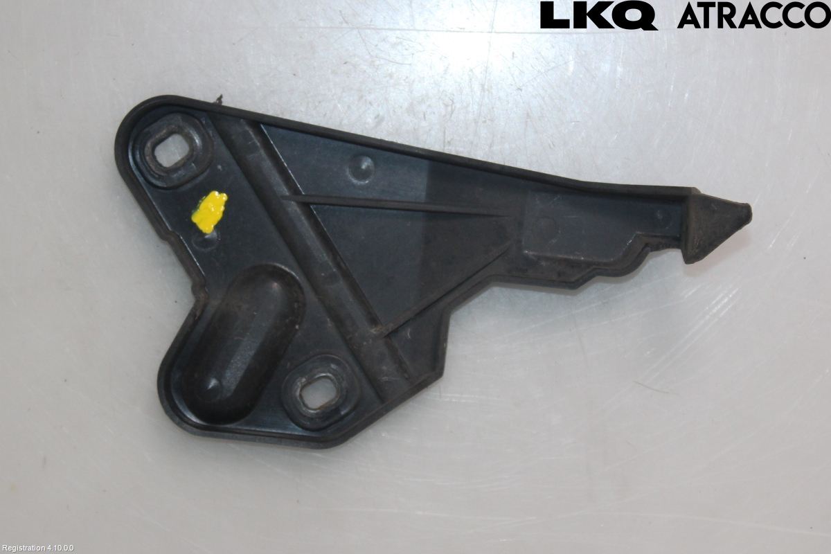 Mercedes-Benz MB B-KLASS (W246/W242) 12-19 Stötfångarfäste Bak Hö