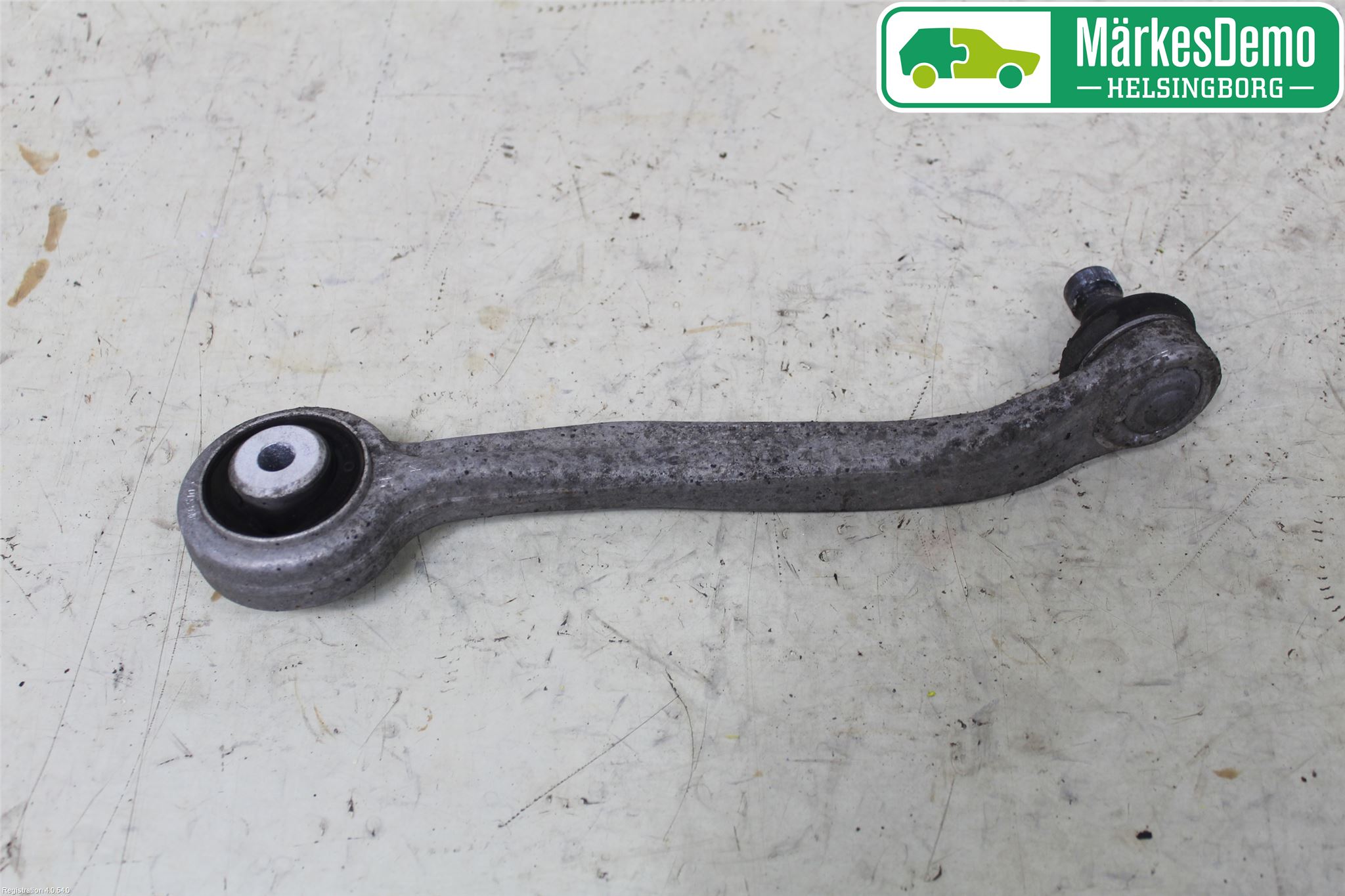 Audi Q5 09-16 Bärarm Fram Övre Hö