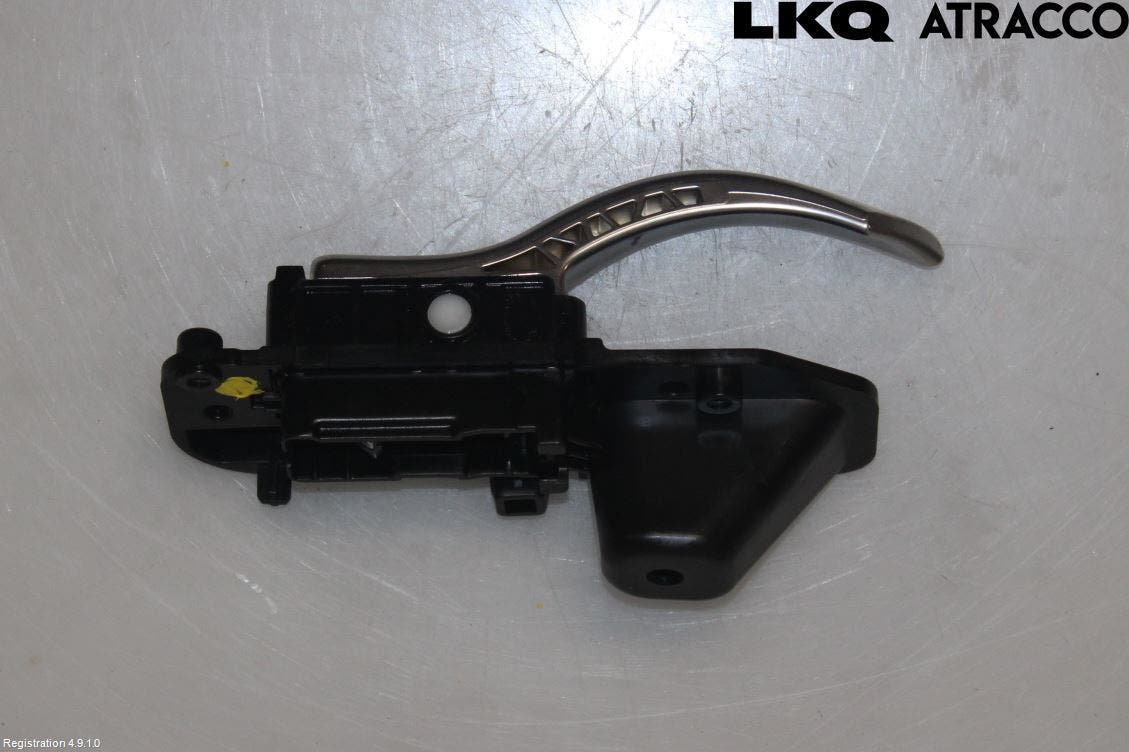 BMW 7 G11/G12 15-22 Dörrhandtag Inre Vä