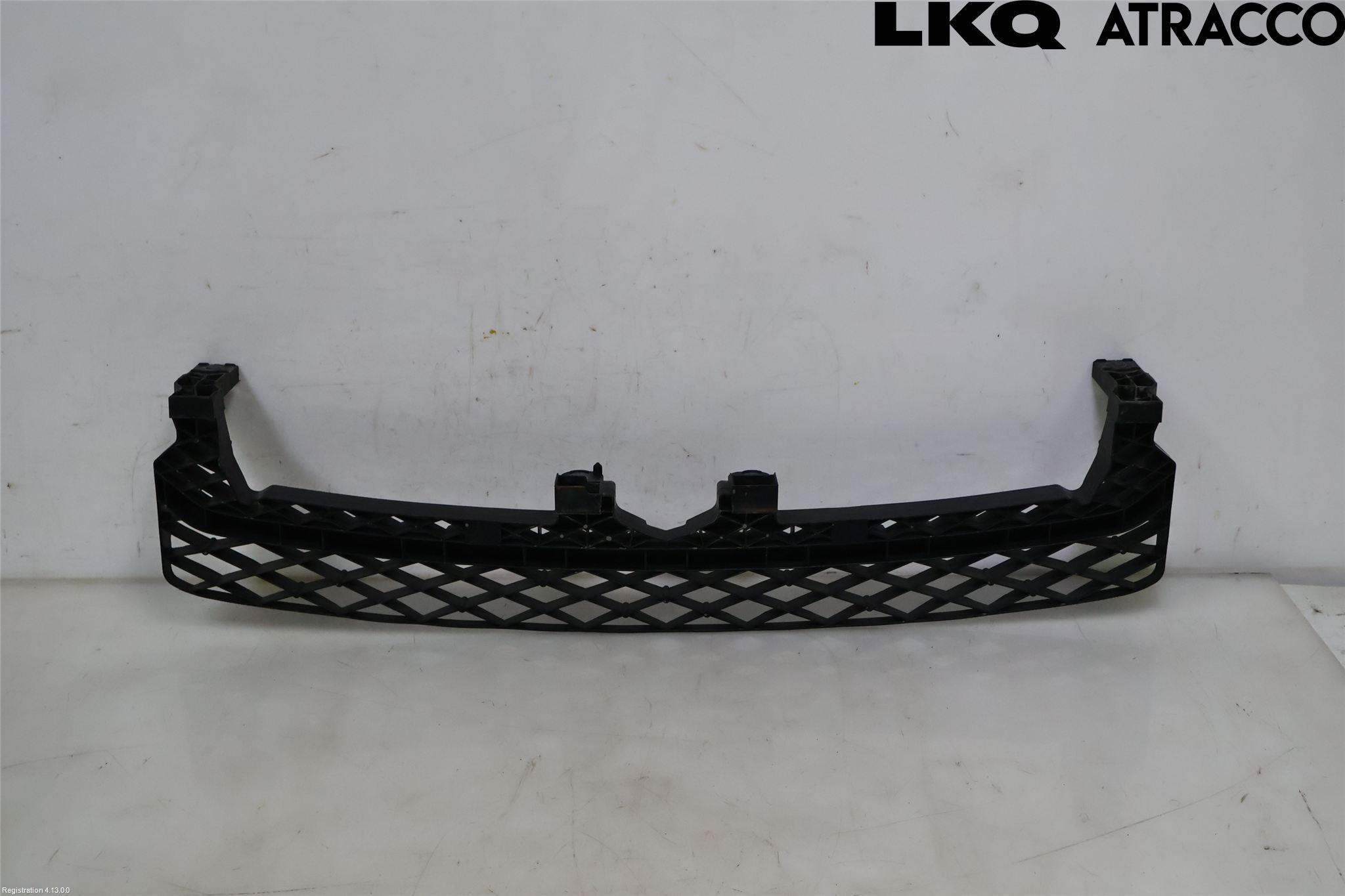 Volkswagen VW PASSAT 11-14 Stötfångardel Fram Mitt