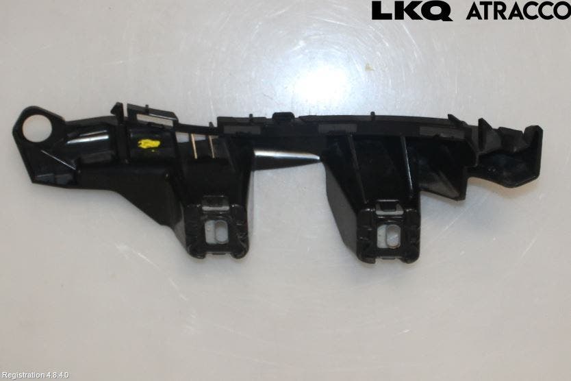 Mercedes-Benz MB C-KLASS (W205) 14-21 Stötfångarfäste Bak Vä