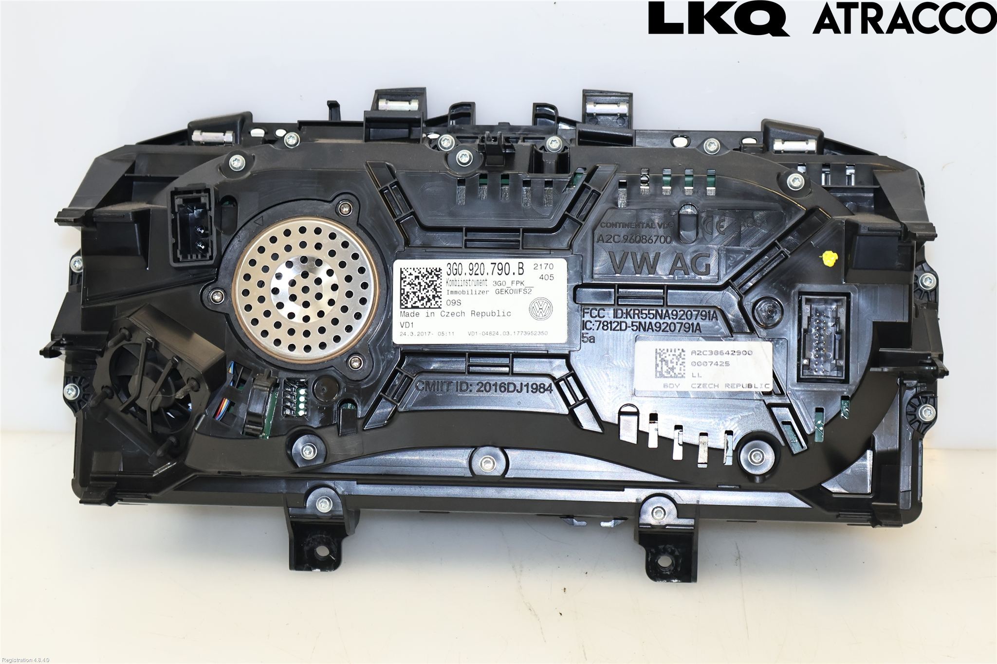 Volkswagen VW PASSAT 15-19 Instrument Komb