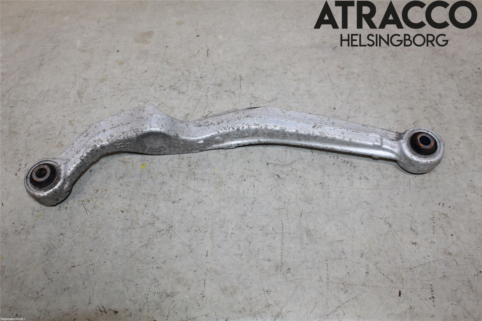 Nissan X-TRAIL 14-21 Bärarm Bak Övre Höger