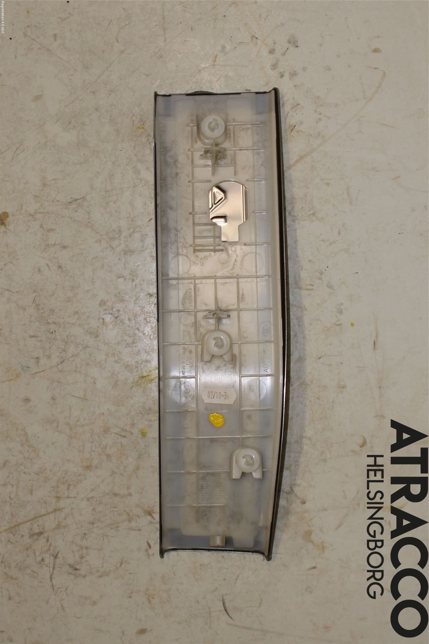 Jaguar XJ X351        10- Fotsteg