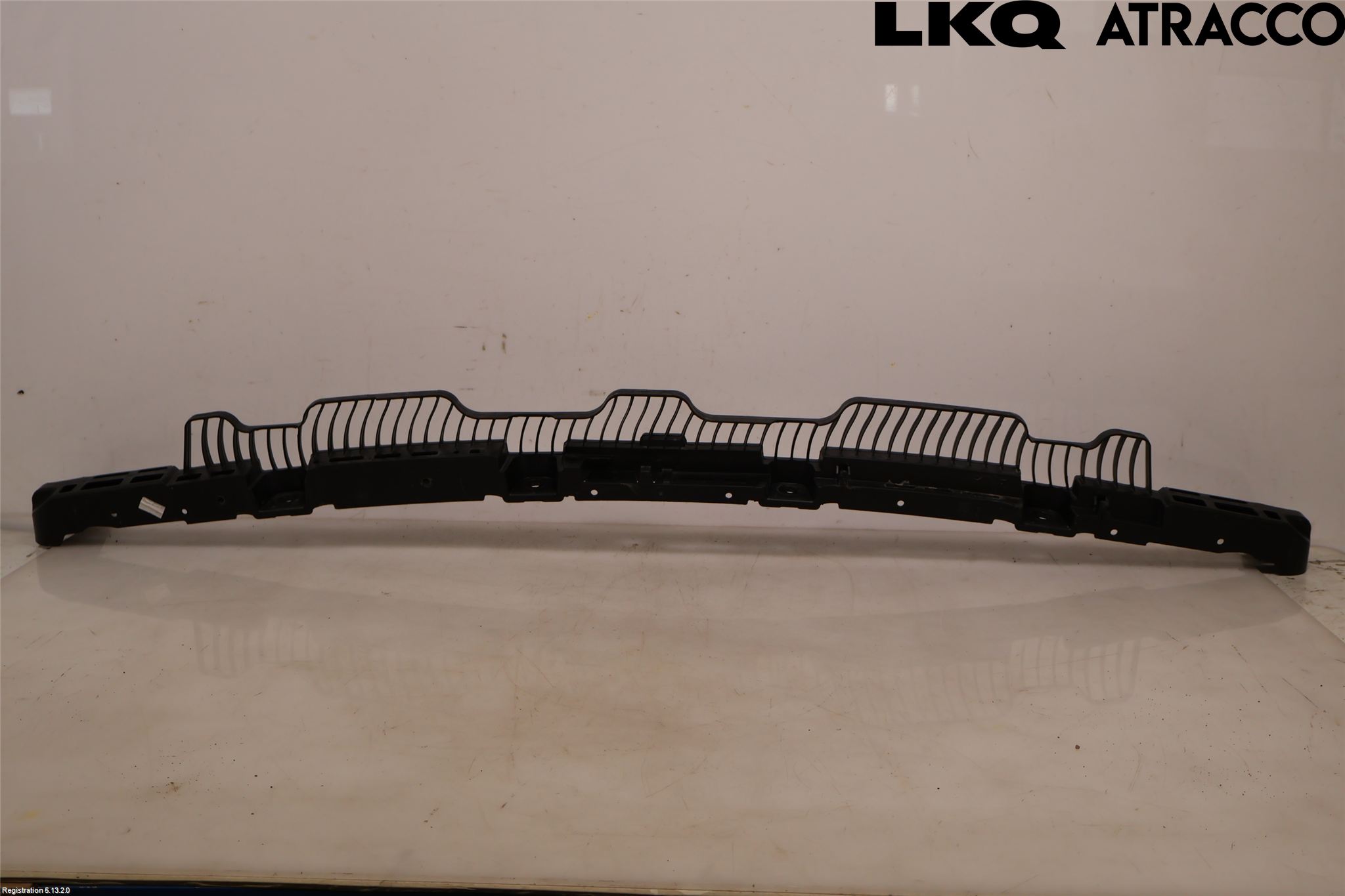 Volkswagen VW GOLF / E-GOLF VII 13-20 Stötfångardel Bak Mitt