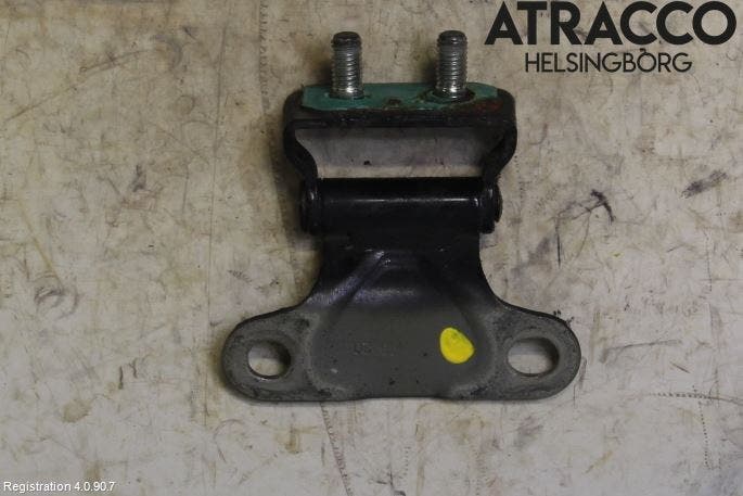 Toyota C-HR 16-23 Bakluckegångjärn Hö