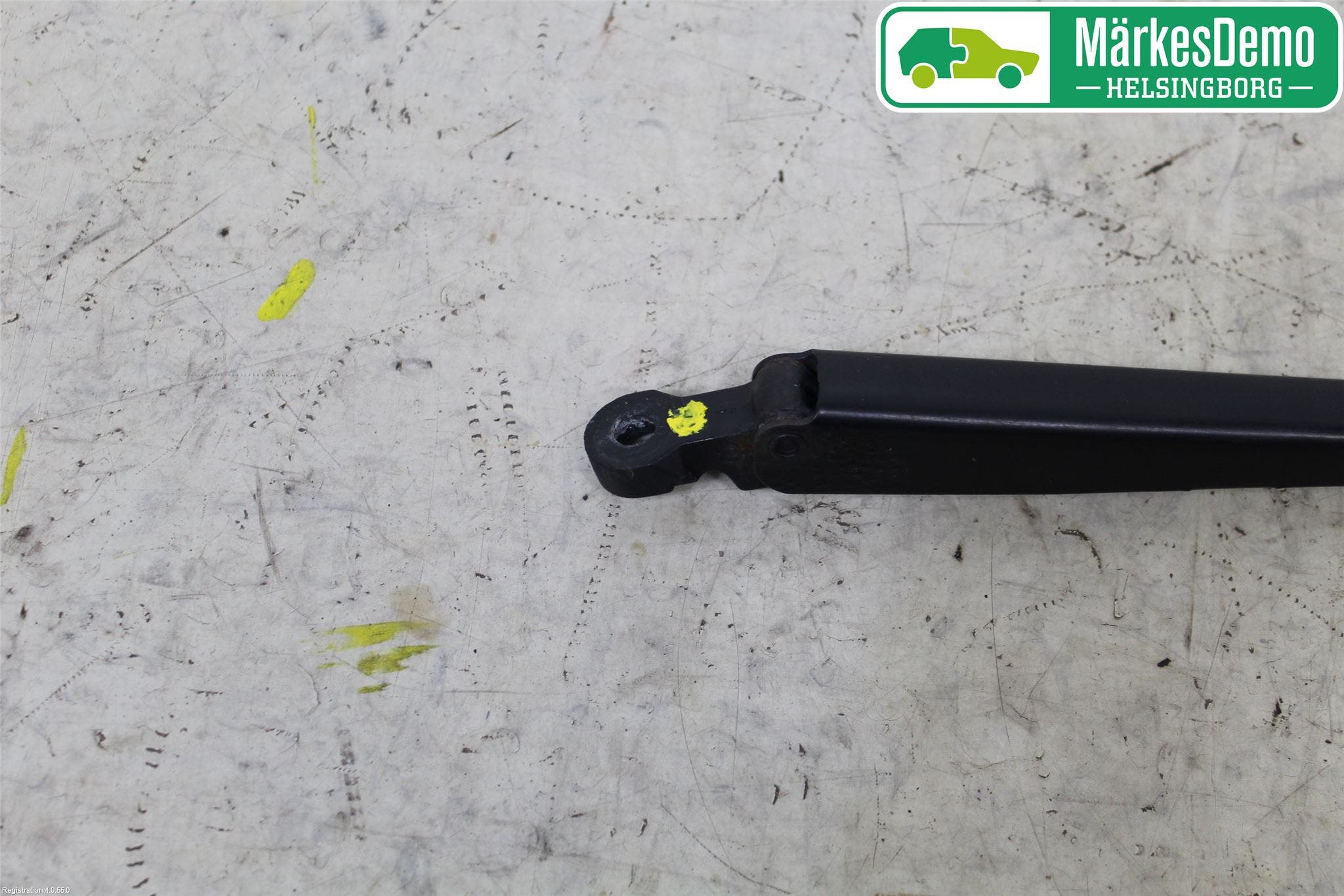 BMW 1 E87/81 5D/3D 03-11 Torkararm-Bakruta