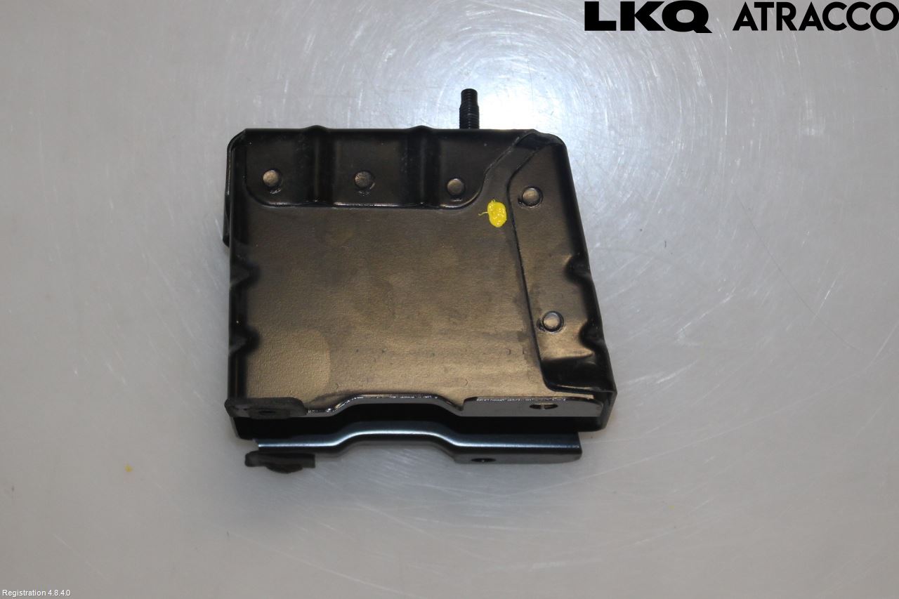 Nissan LEAF 18- Stötfångarbärjärn Bak