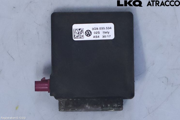 Volkswagen VW TOUAREG CR 18- Antenn