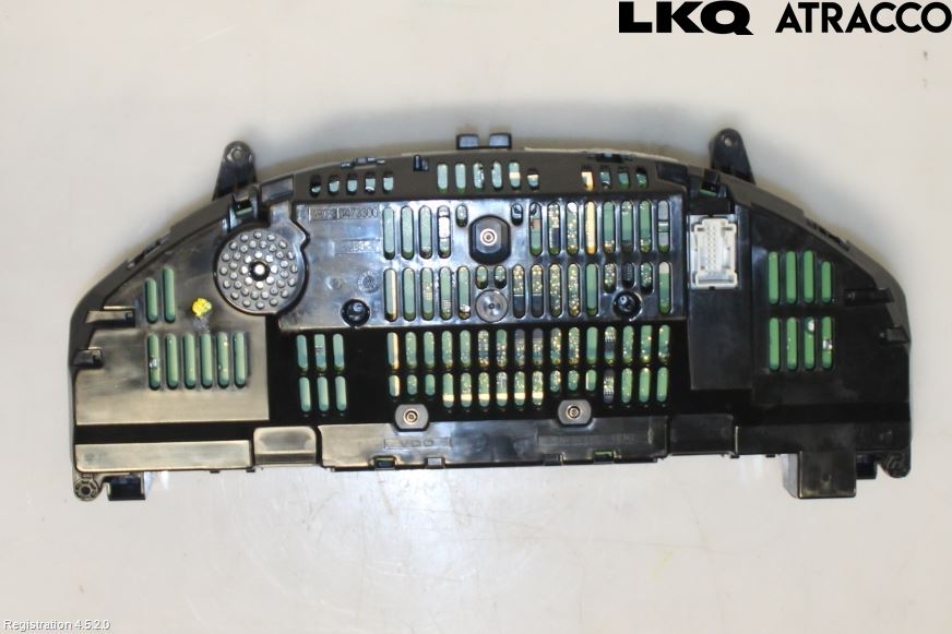 Mercedes-Benz MB C-KLASS (W204) 07-15 Instrument Komb