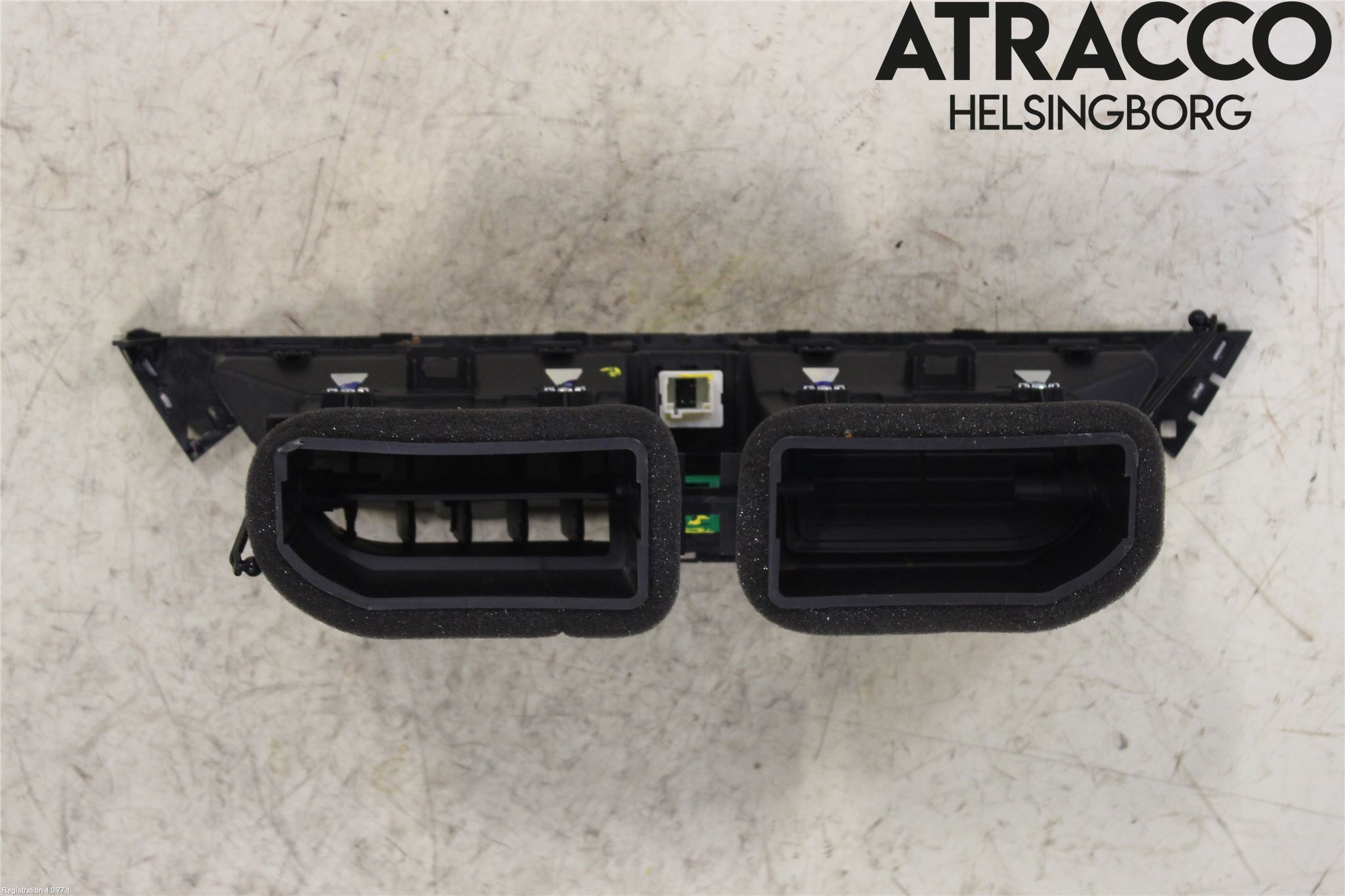 Citroen C4/E-C4 C4X/E-C4X III 21- Defrosterkanal-Munstycke