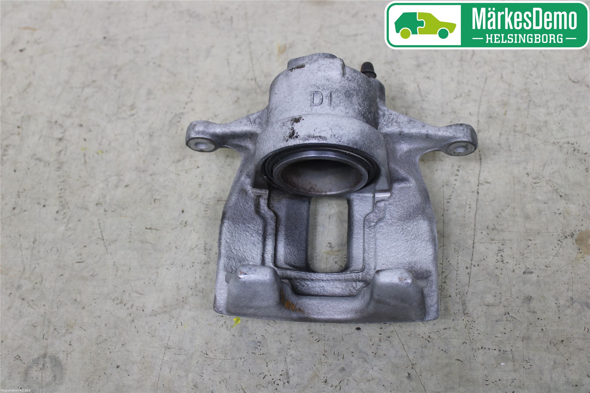 Toyota C-HR 16-23 Bromsok Fram Höger