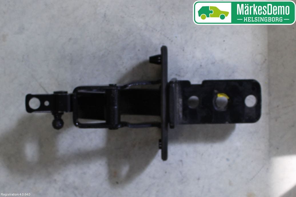 Volvo V70 14-16 Bakluckegångjärn Vä