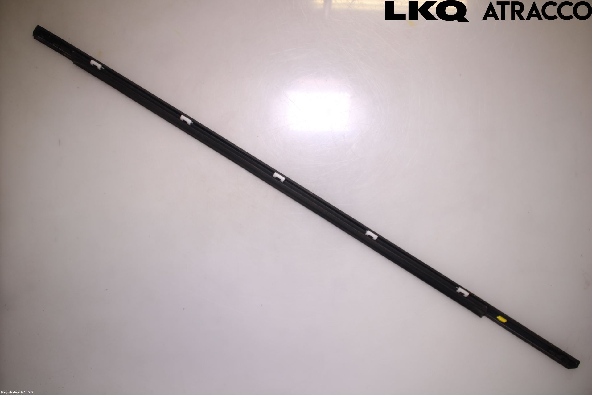 Hyundai IONIQ AE 17-22 Dörr Dekorlist Fram Hö
