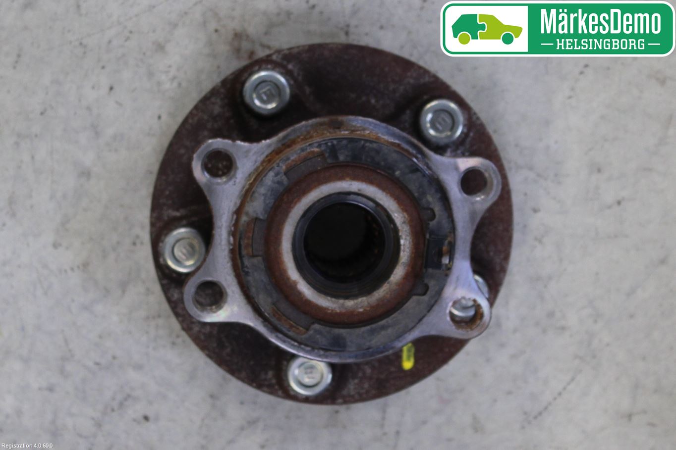 Mitsubishi ECLIPS CROSS Nav Bak