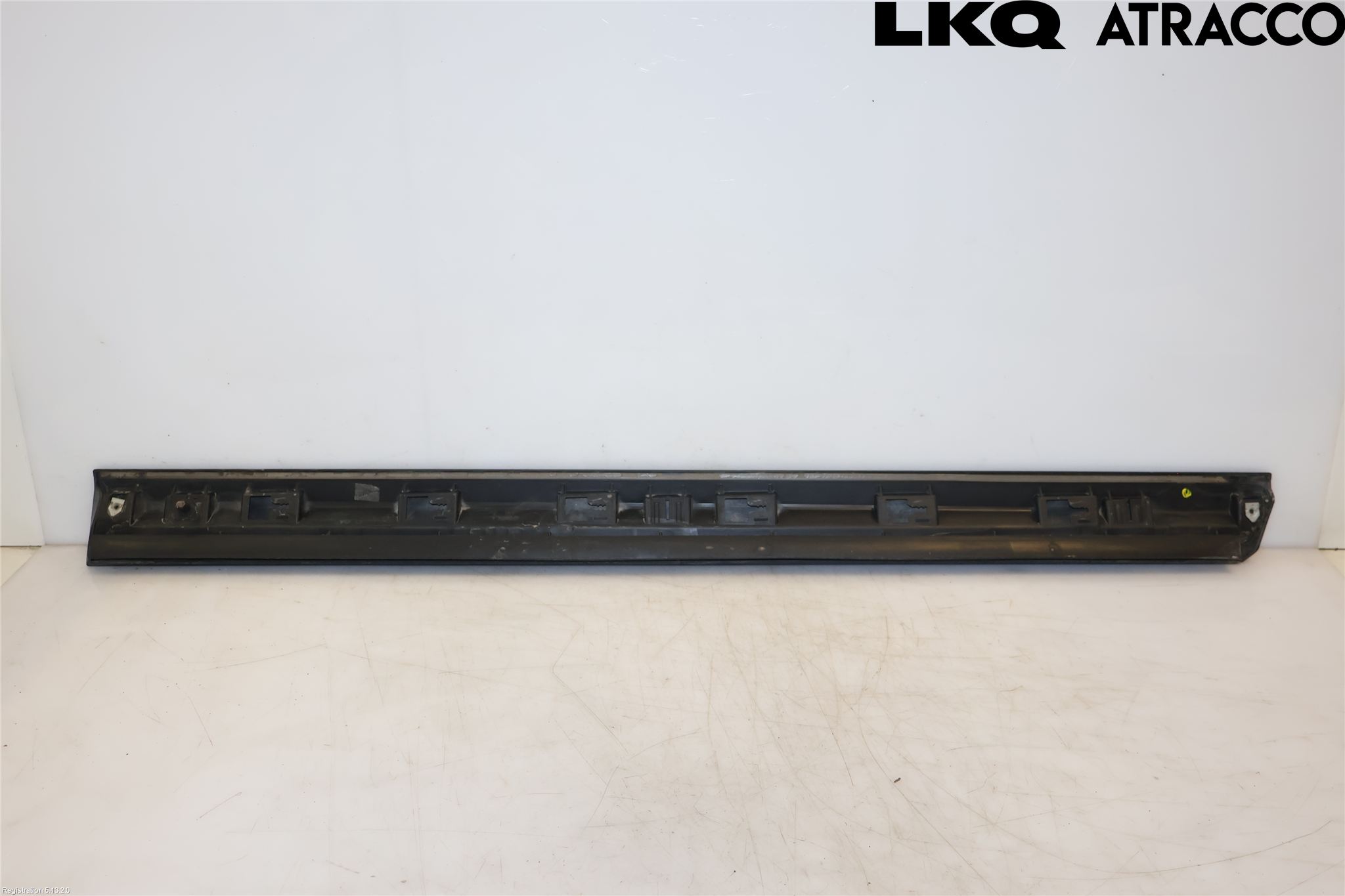 Volkswagen VW PASSAT 15-19 Dörr Dekorlist Fram Vä