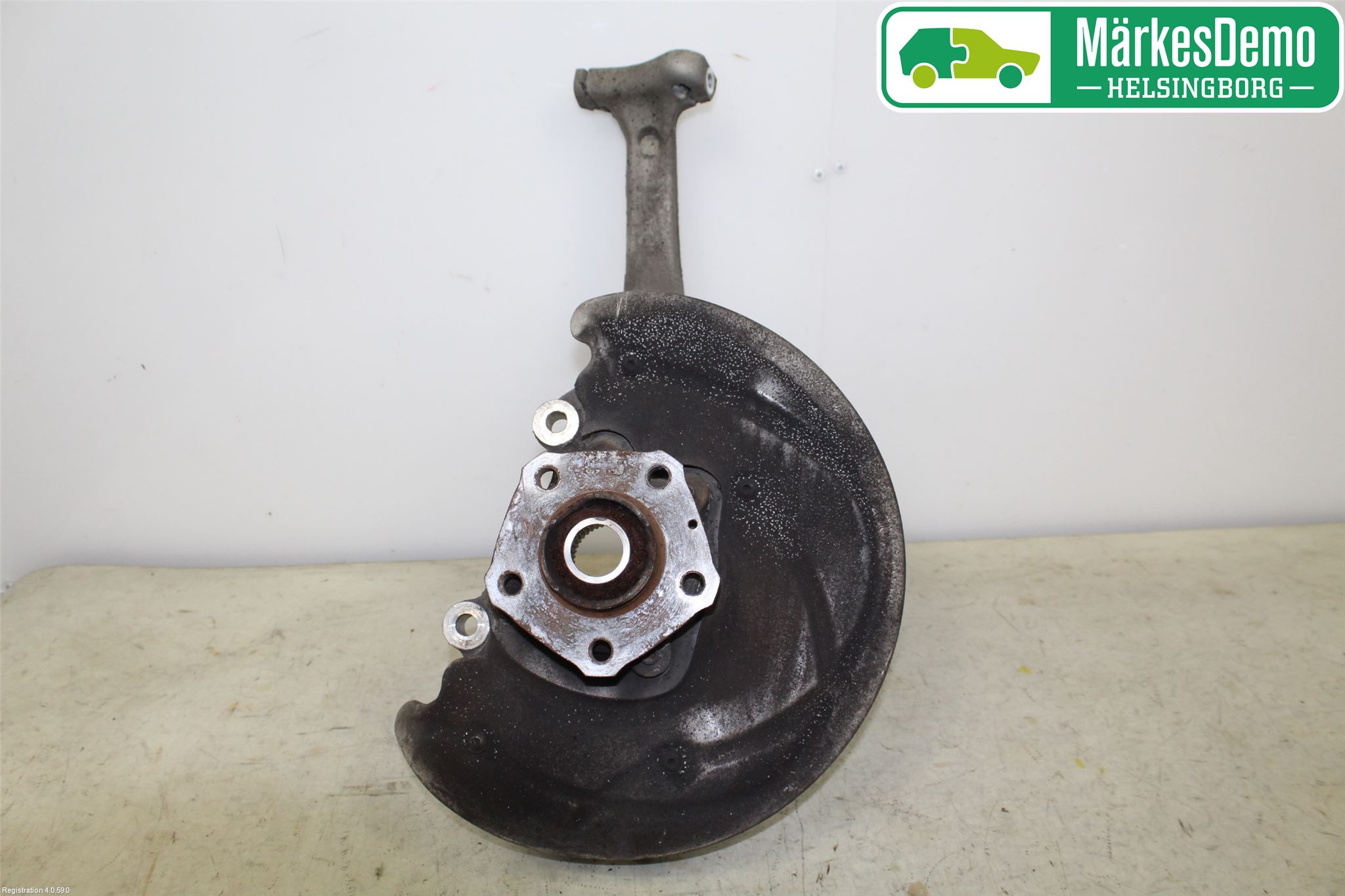 Audi A4/S4 B9 16-19 Styrspindel Lagerhus Hö