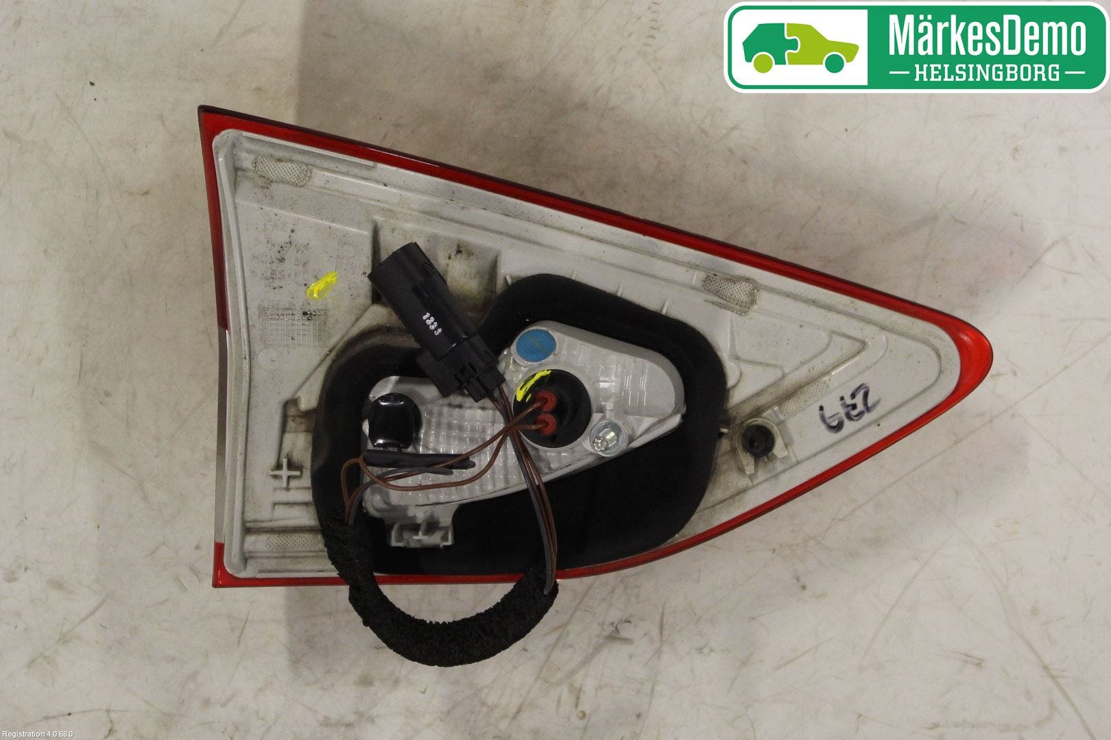 Ford KUGA 13-16 Bakljus Lucka Hö