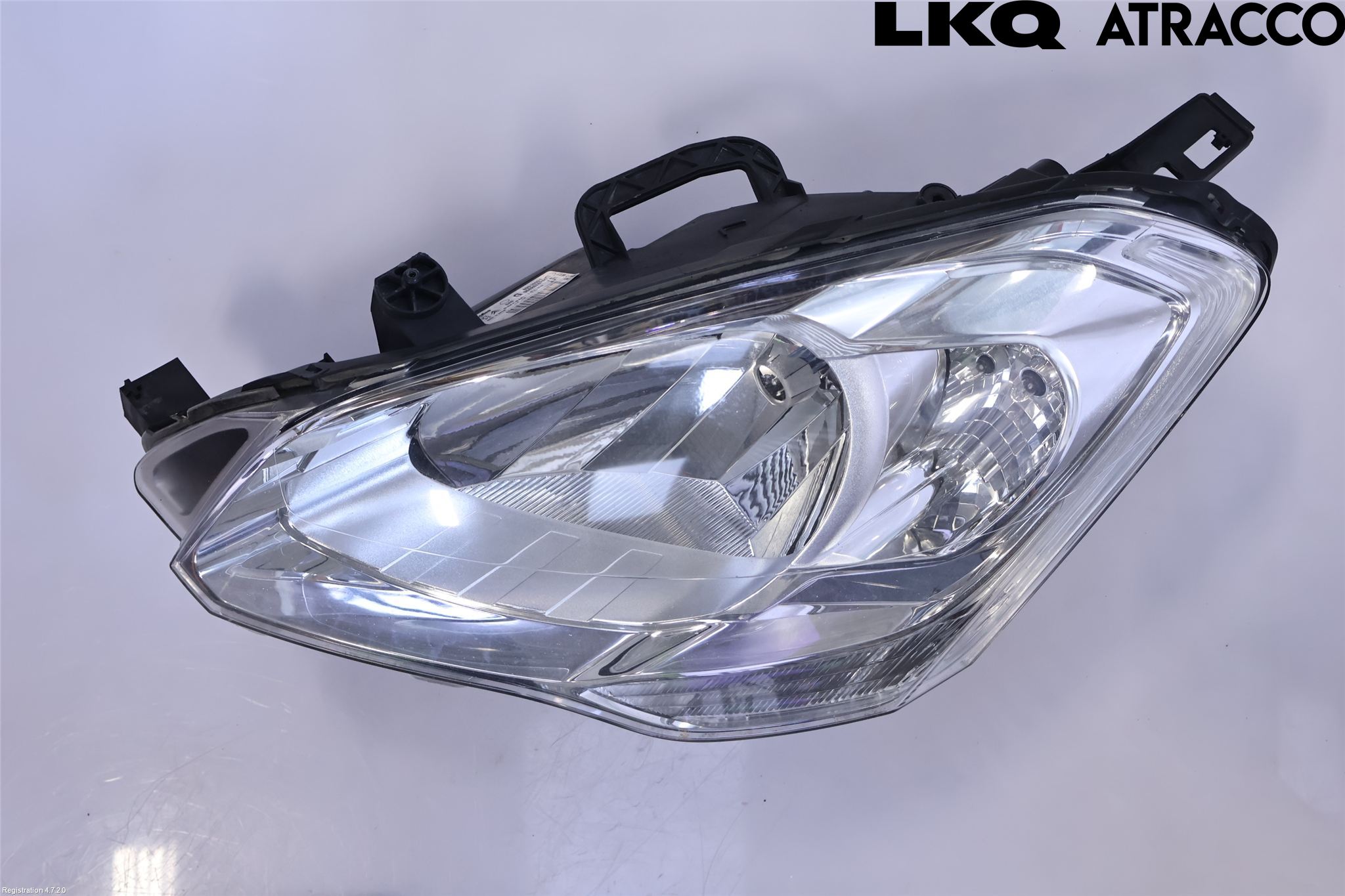 Peugeot PARTNER 16-18 Strålkastare Vänster