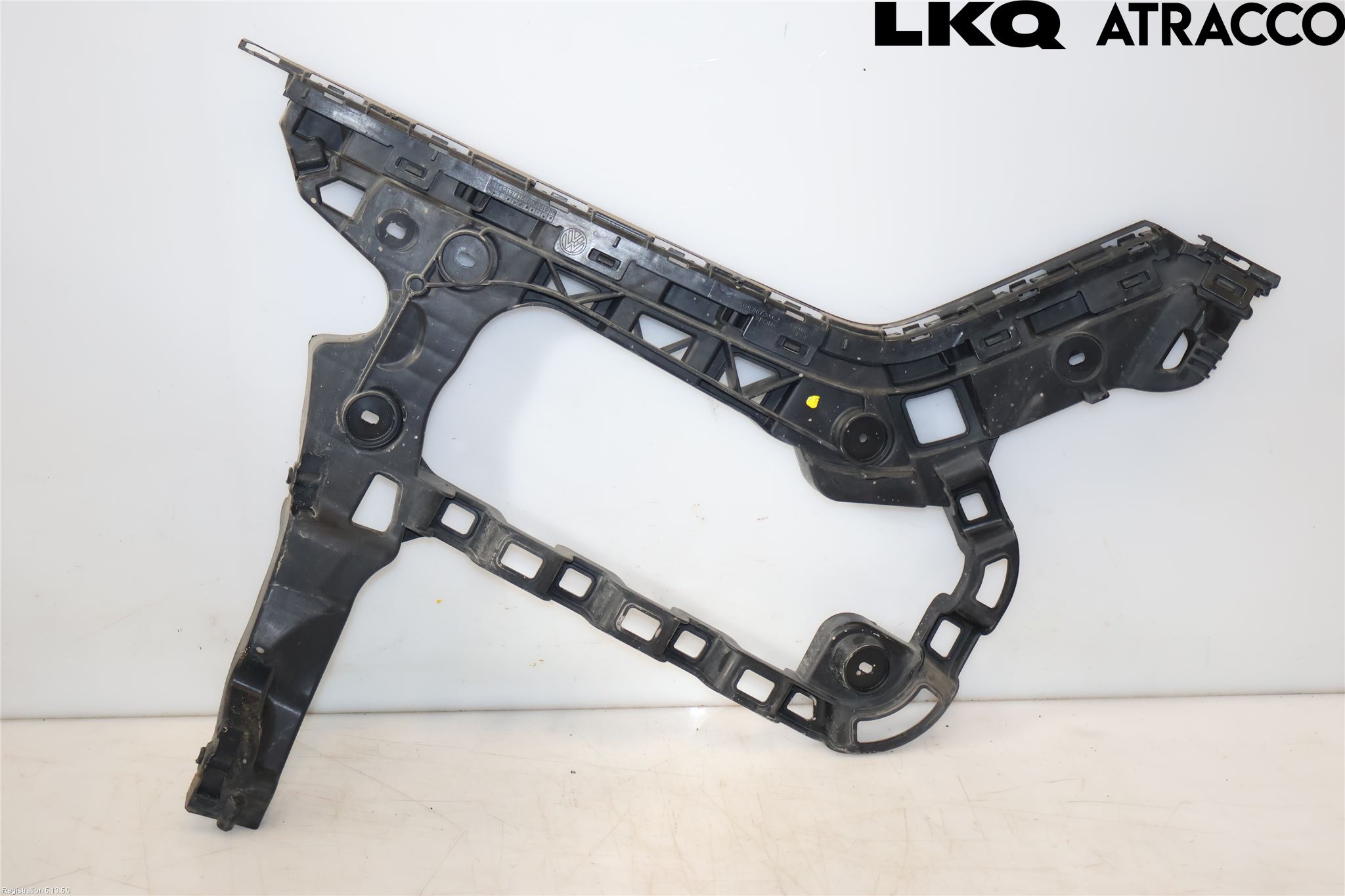 Volkswagen VW PASSAT 20-24 Stötfångarfäste Bak Hö
