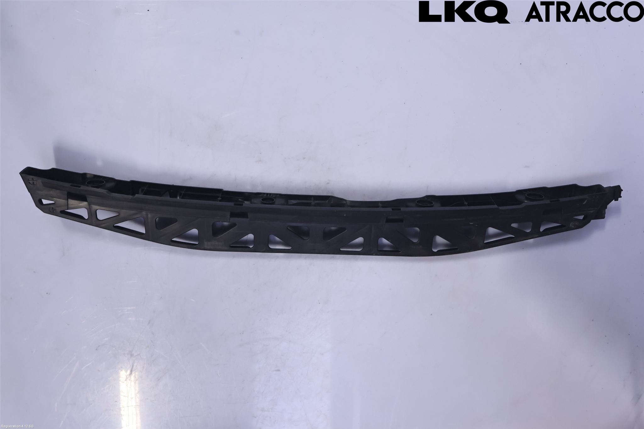 Volkswagen VW PASSAT 15-19 Stötfångardel Bak Mitt