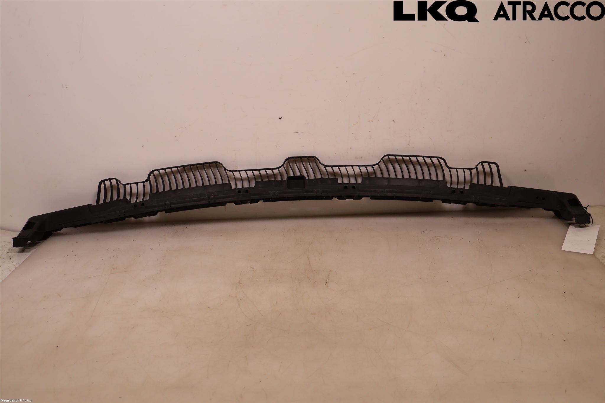 Volkswagen VW GOLF / E-GOLF VII 13-20 Stötfångardel Bak Mitt