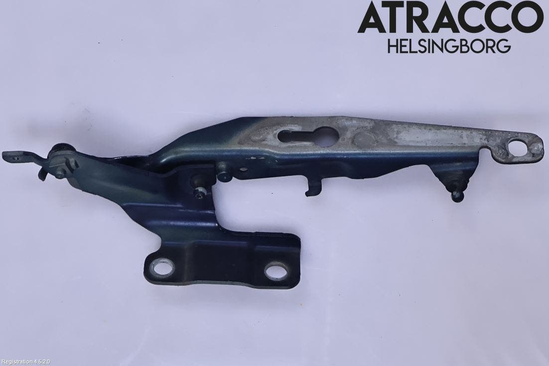 Volvo XC60 14-17 Huvgångjärn