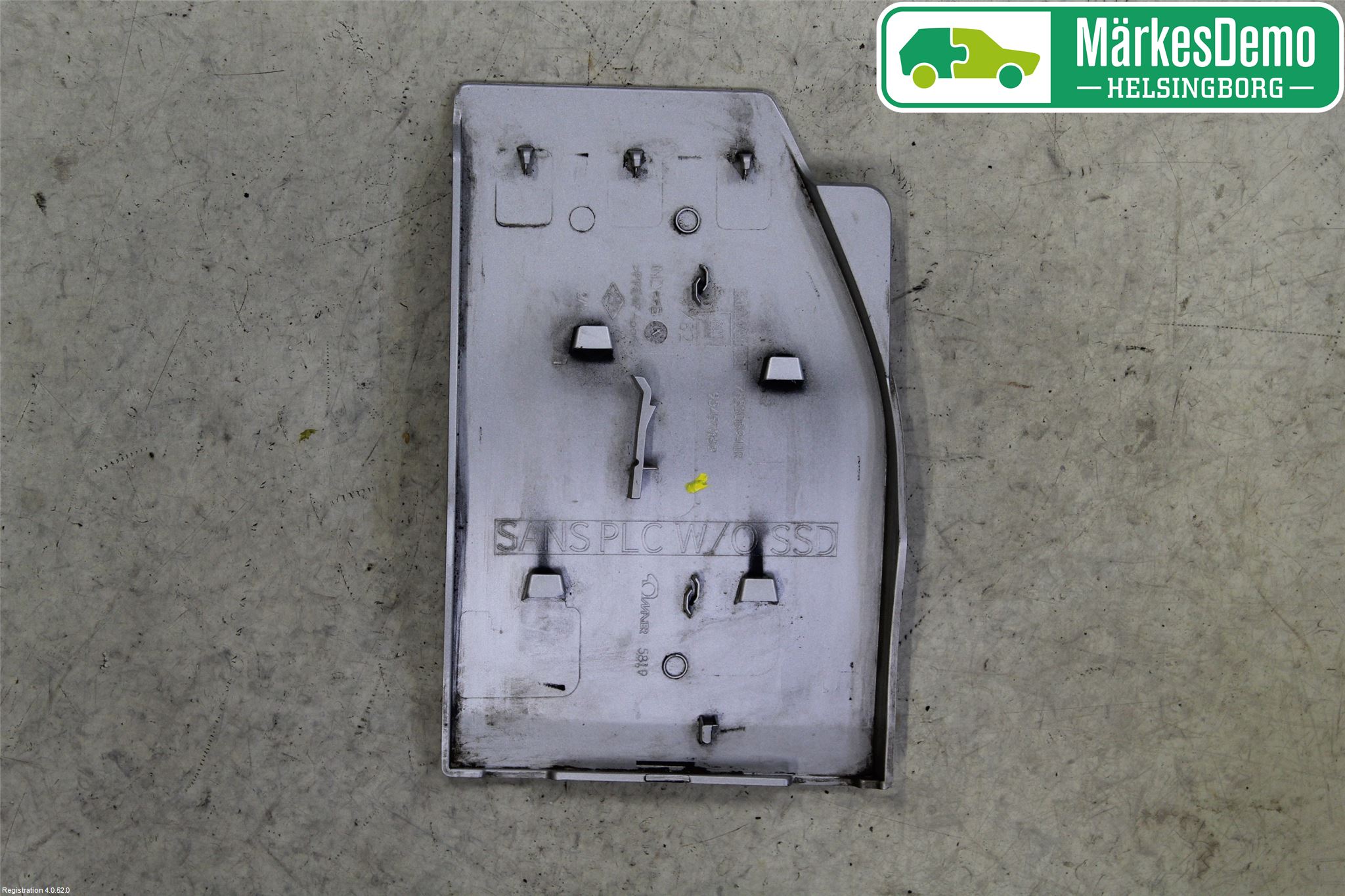 Opel VIVARO 15-19 Tanklucka