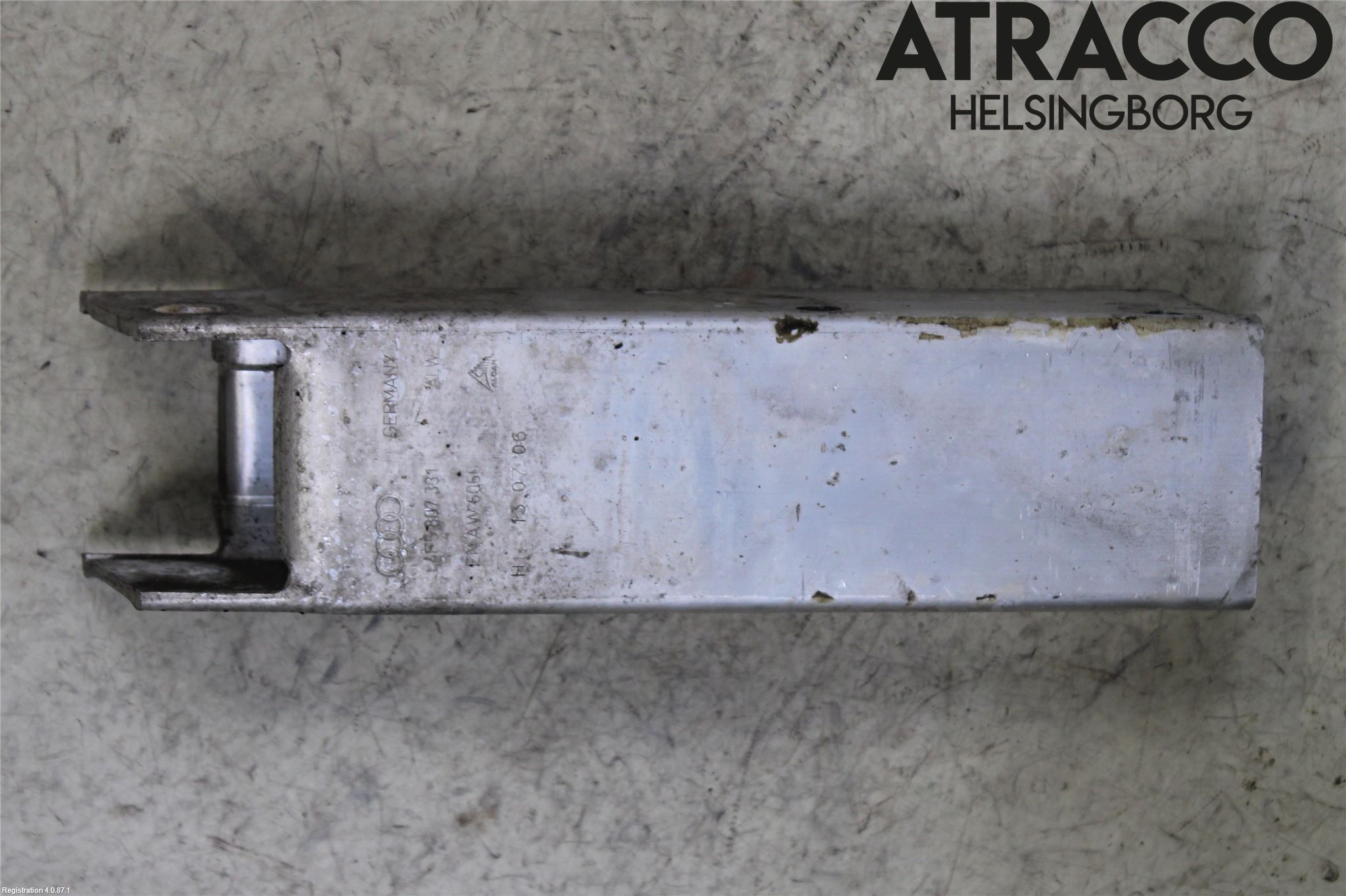 Audi A6/S6     05-11 Stötfångarbärjärn Bak