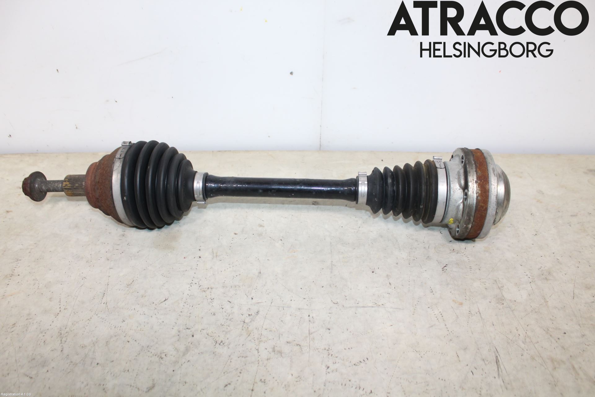Volkswagen VW PASSAT 15-19 Drivaxel Fram Vänster