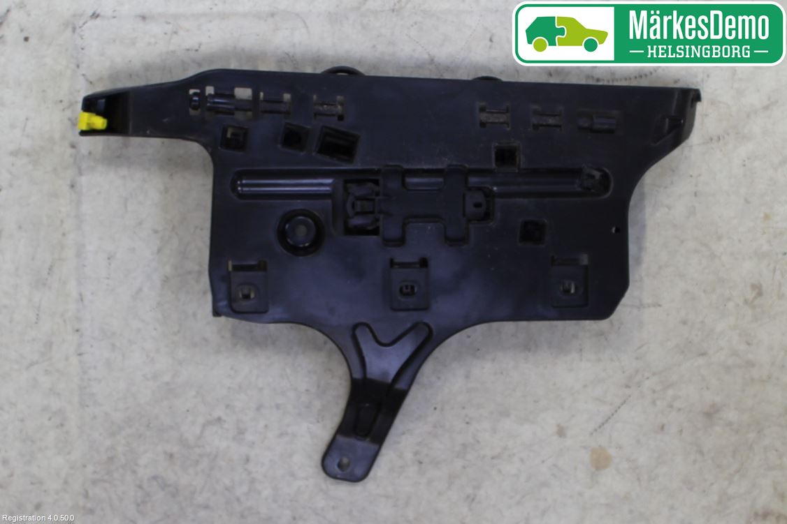 Landrover RANGE ROVER VELAR (L560) 17- Bakluckeöppnare Automatisk
