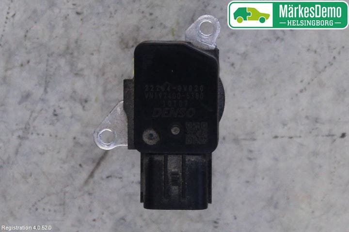 Toyota YARIS XP130 15-20 Injluftmassamätare