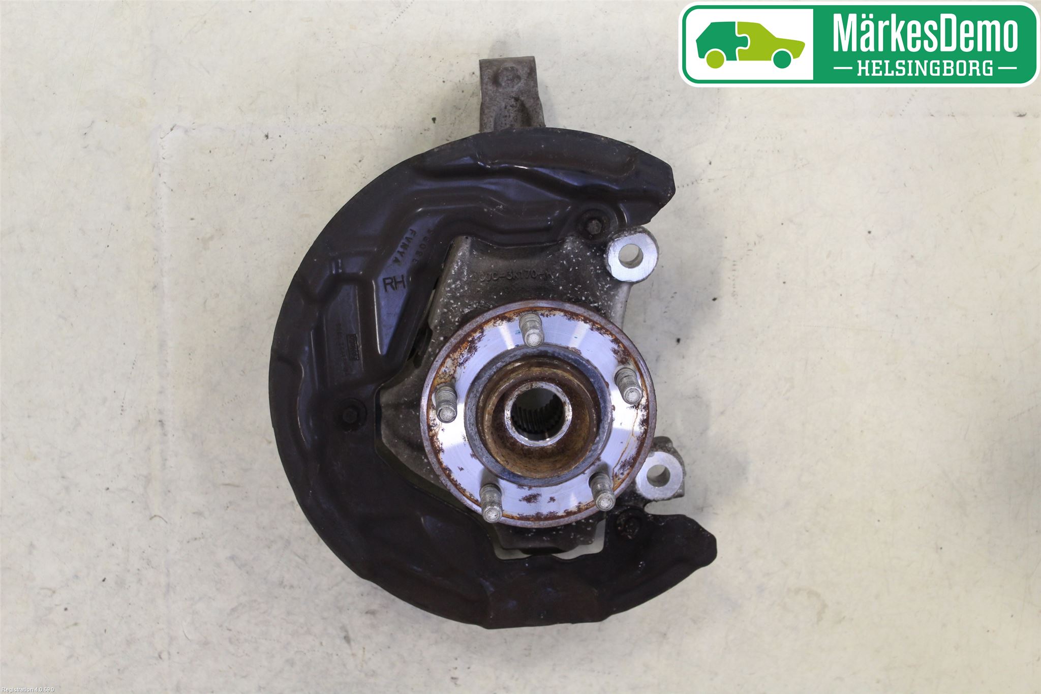 Ford MONDEO 15-22 Styrspindel Lagerhus Hö