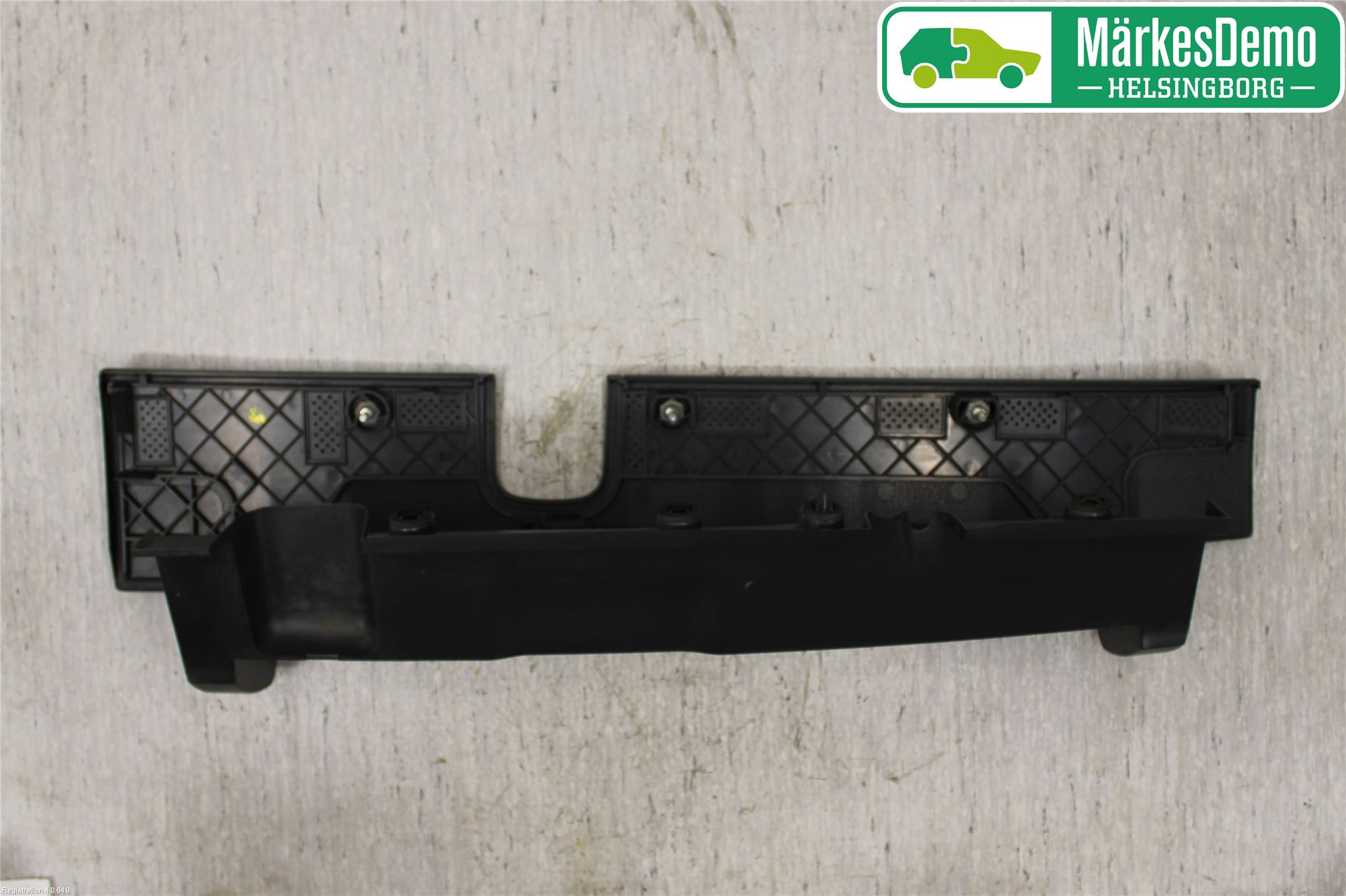 Nissan PRIMASTAR Bakljussarg