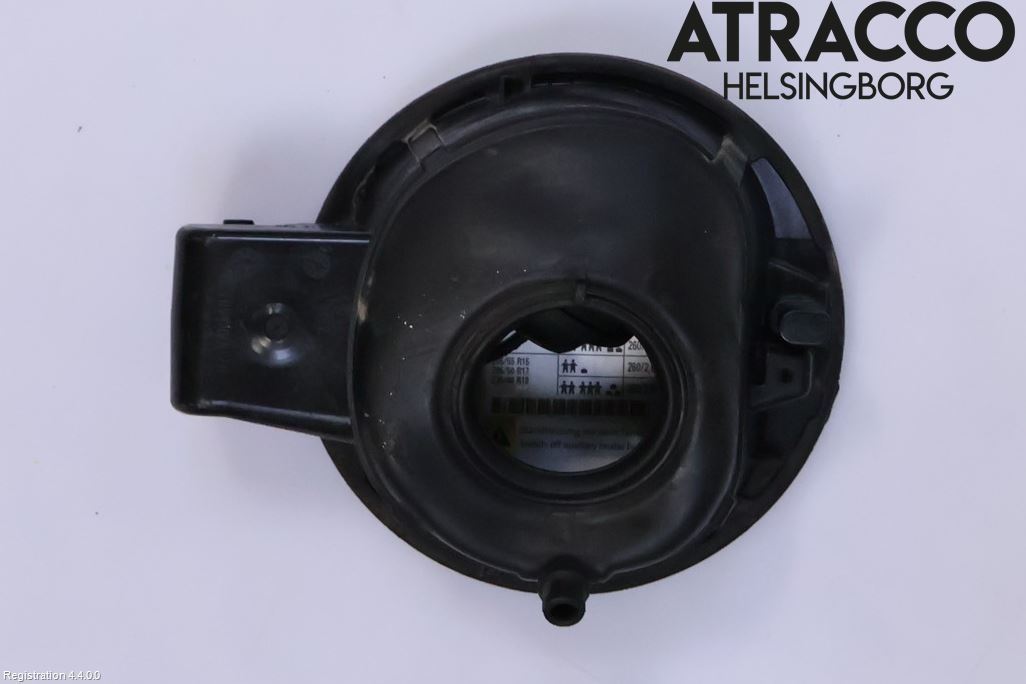 Volkswagen VW PASSAT 11-14 Tanklucka