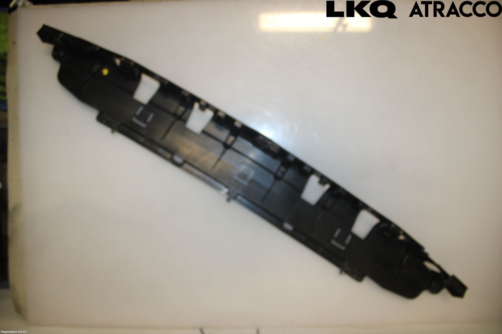 Peugeot 2008 13-20 Stötfångardel Bak Mitt