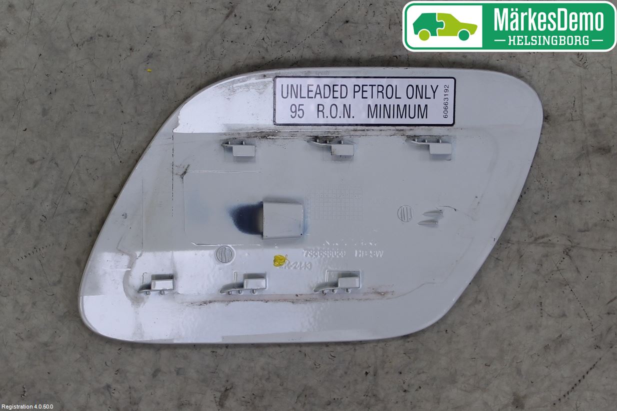 Fiat TIPO/CROSS 16- Tanklucka