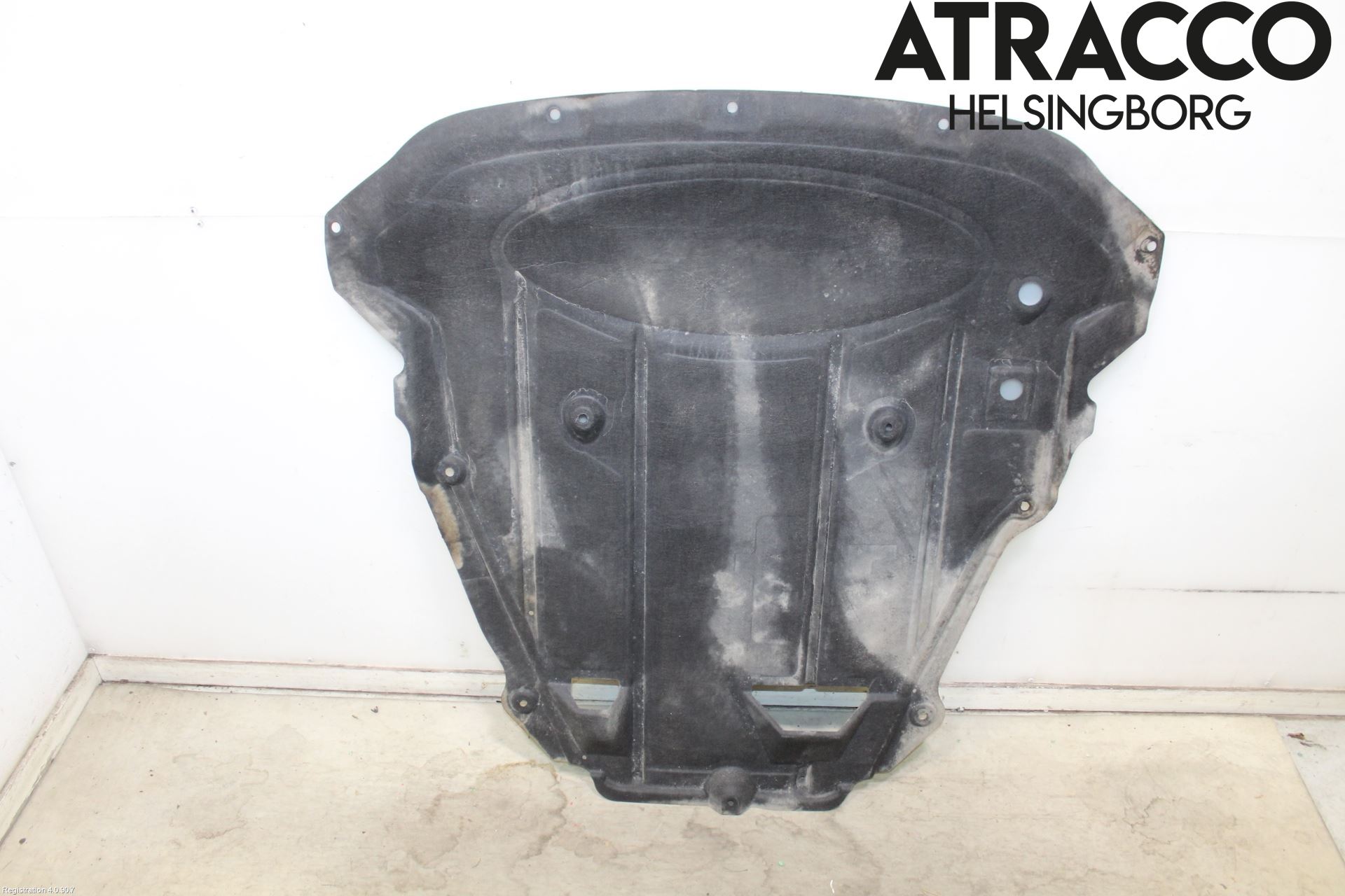 Nissan LEAF 11-17 Hasplåt Plåt-Plast