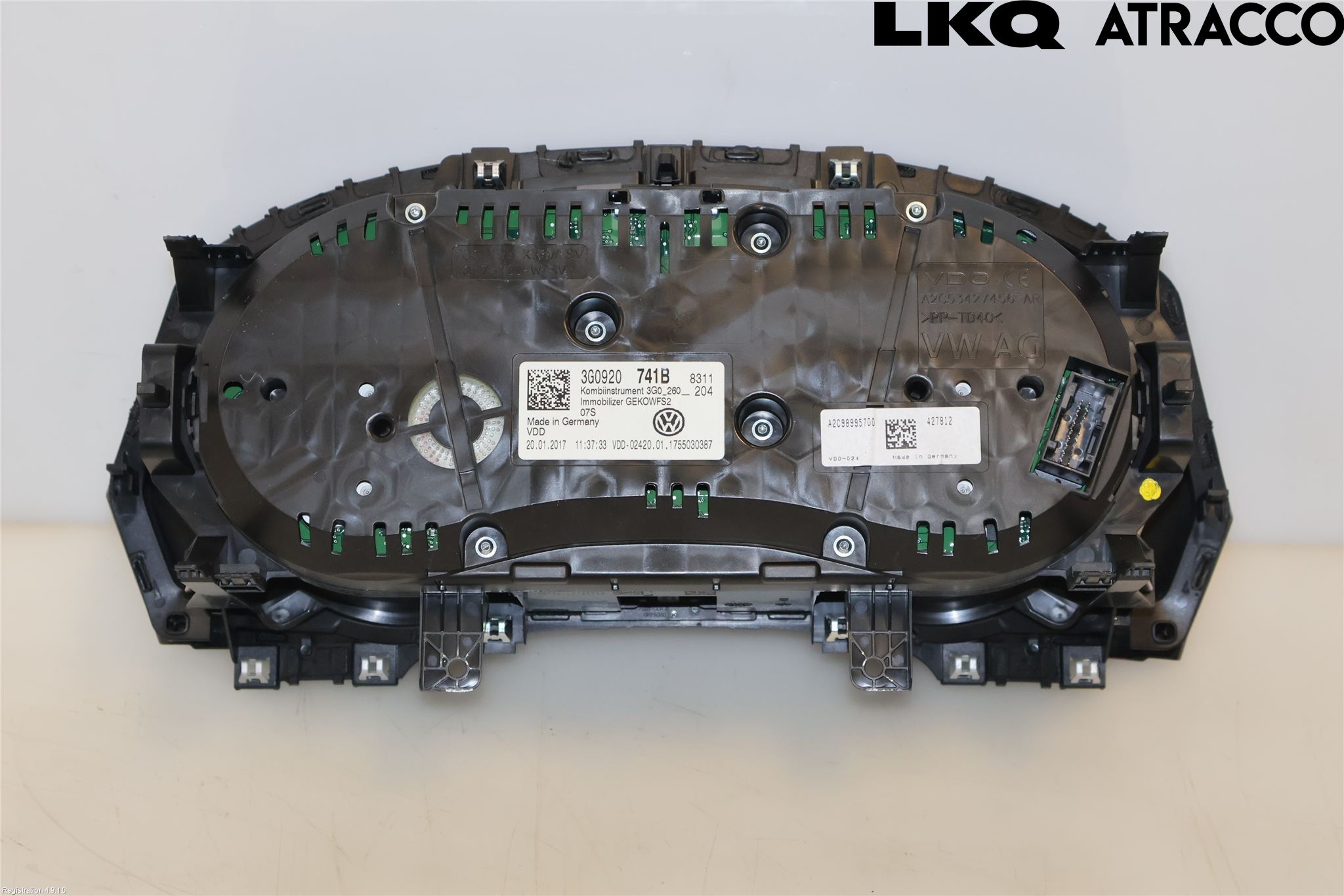 Volkswagen VW PASSAT 15-19 Instrument Komb